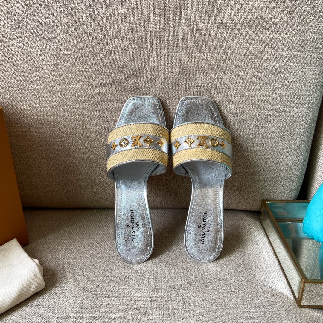 Louis Vuitton Women’s Lock It Mule Sliver For Women LV 2.2in/5.5cm