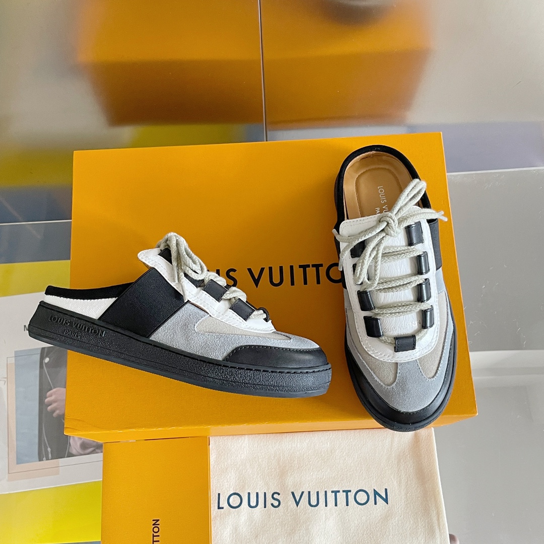 Louis Vuitton Women’s Lous Sneakers Black For Women LV
