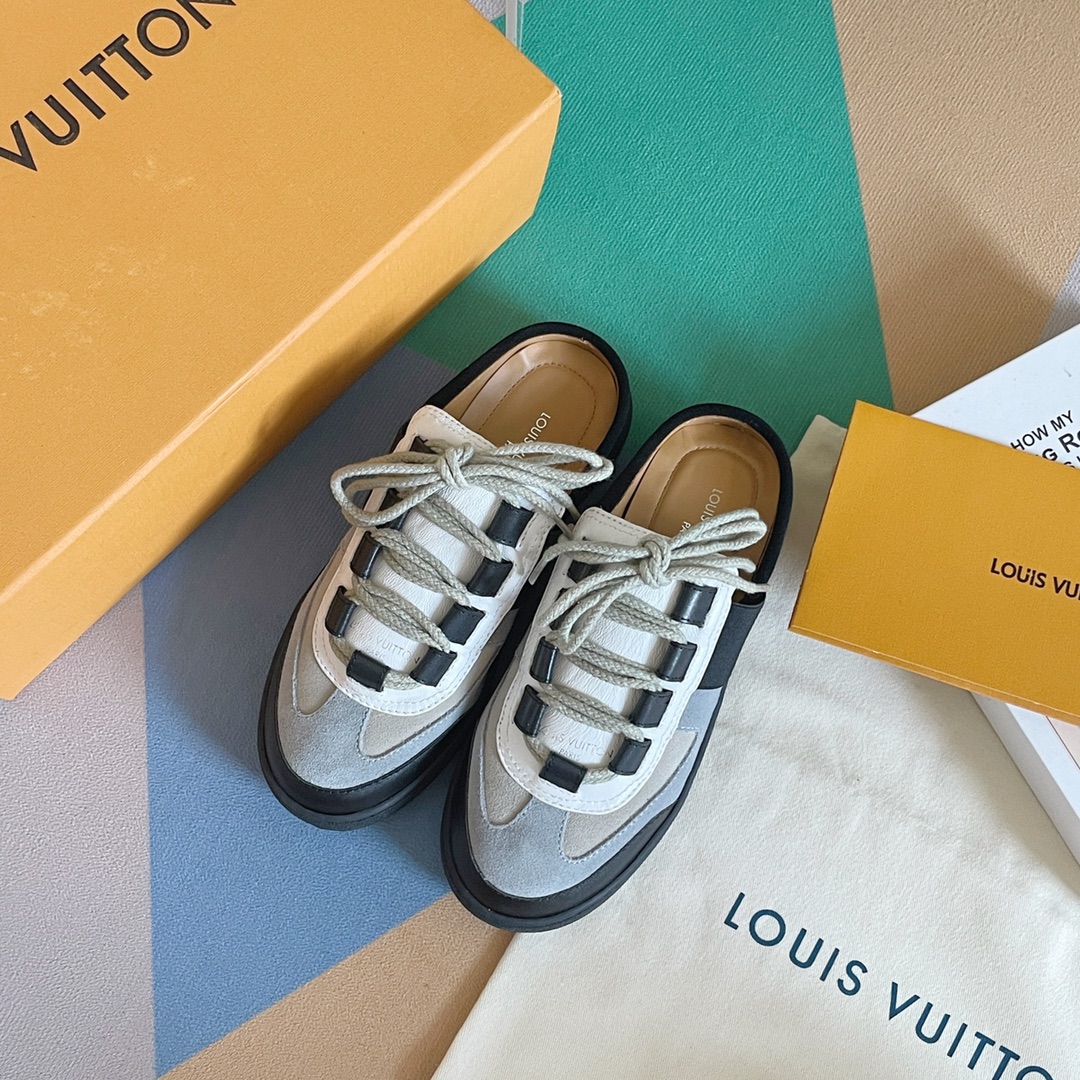 Louis Vuitton Women’s Lous Sneakers Black For Women LV