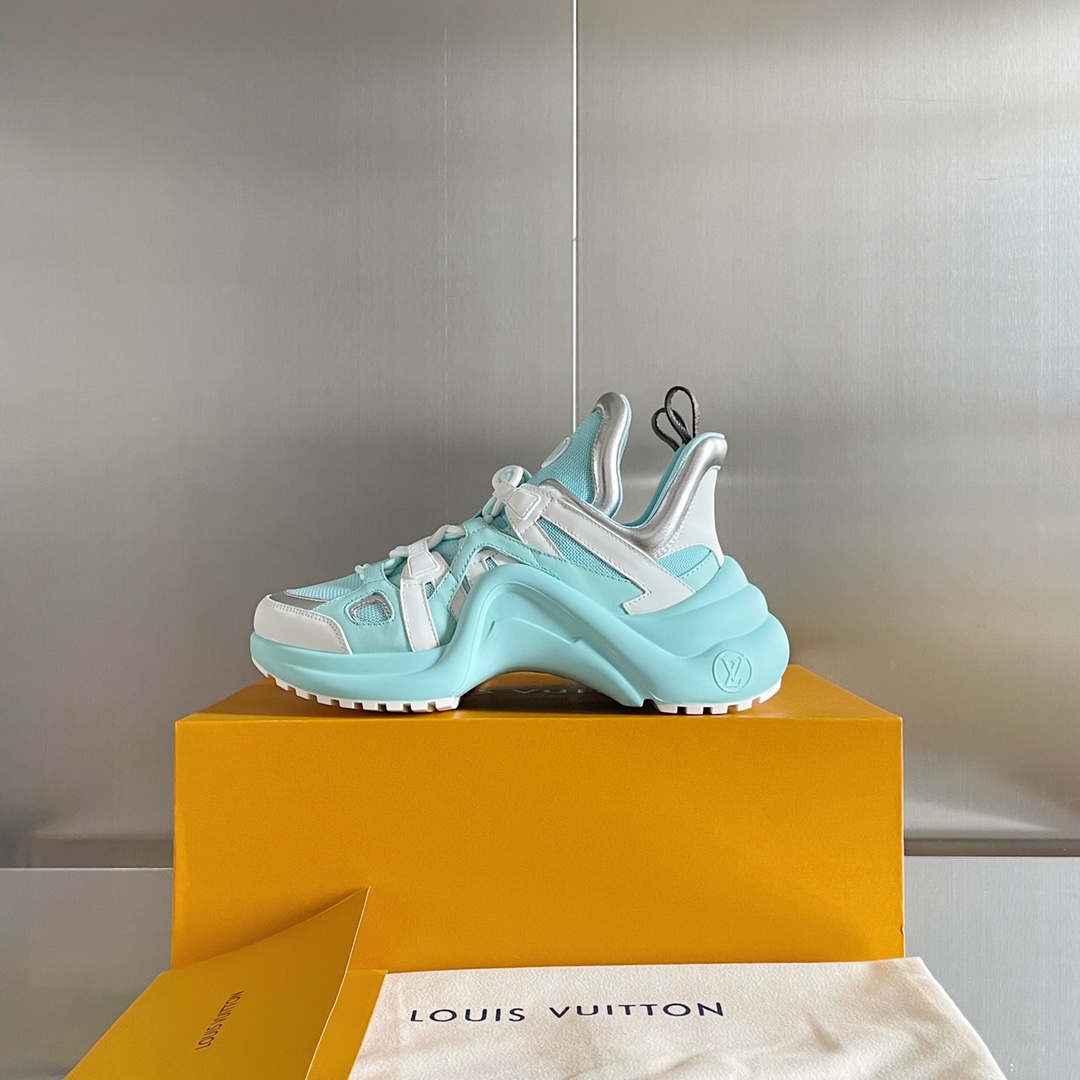 Louis Vuitton Women’s LV Archlight Sneaker Blue For Women LV