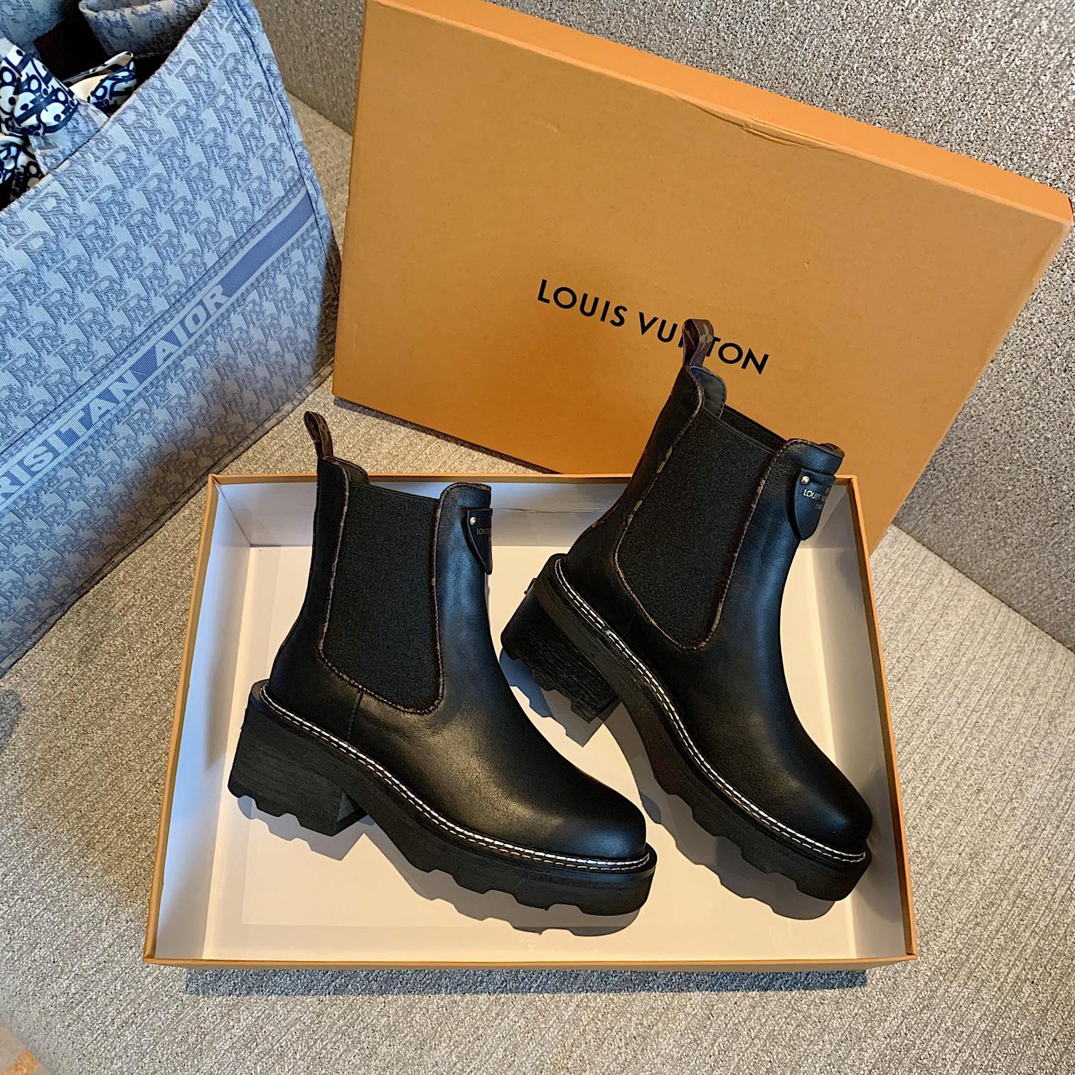 Louis Vuitton Women’s LV Beaubourg Ankle Boot Black For Women LV 1A8949