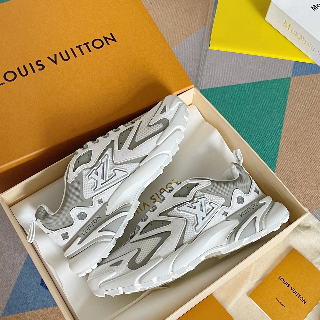 Louis Vuitton Women’s LV Runner Tatic Sneaker White For Women LV 1A9TUZ