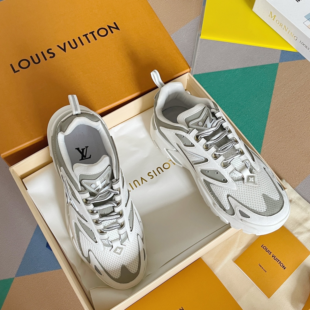 Louis Vuitton Women’s LV Runner Tatic Sneaker White For Women LV 1A9TUZ