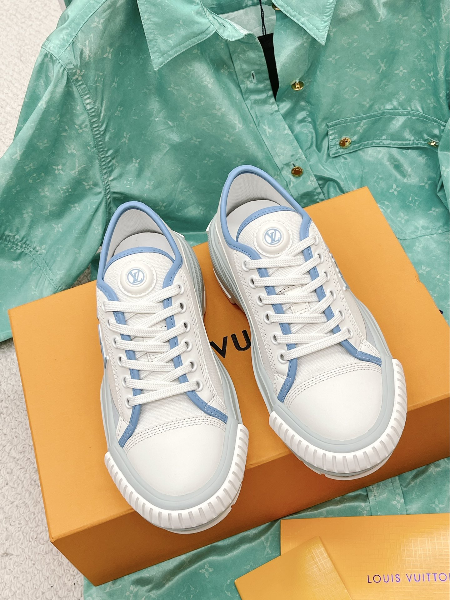 Louis Vuitton Women’s LV Squad Sneaker Blue For Women LV