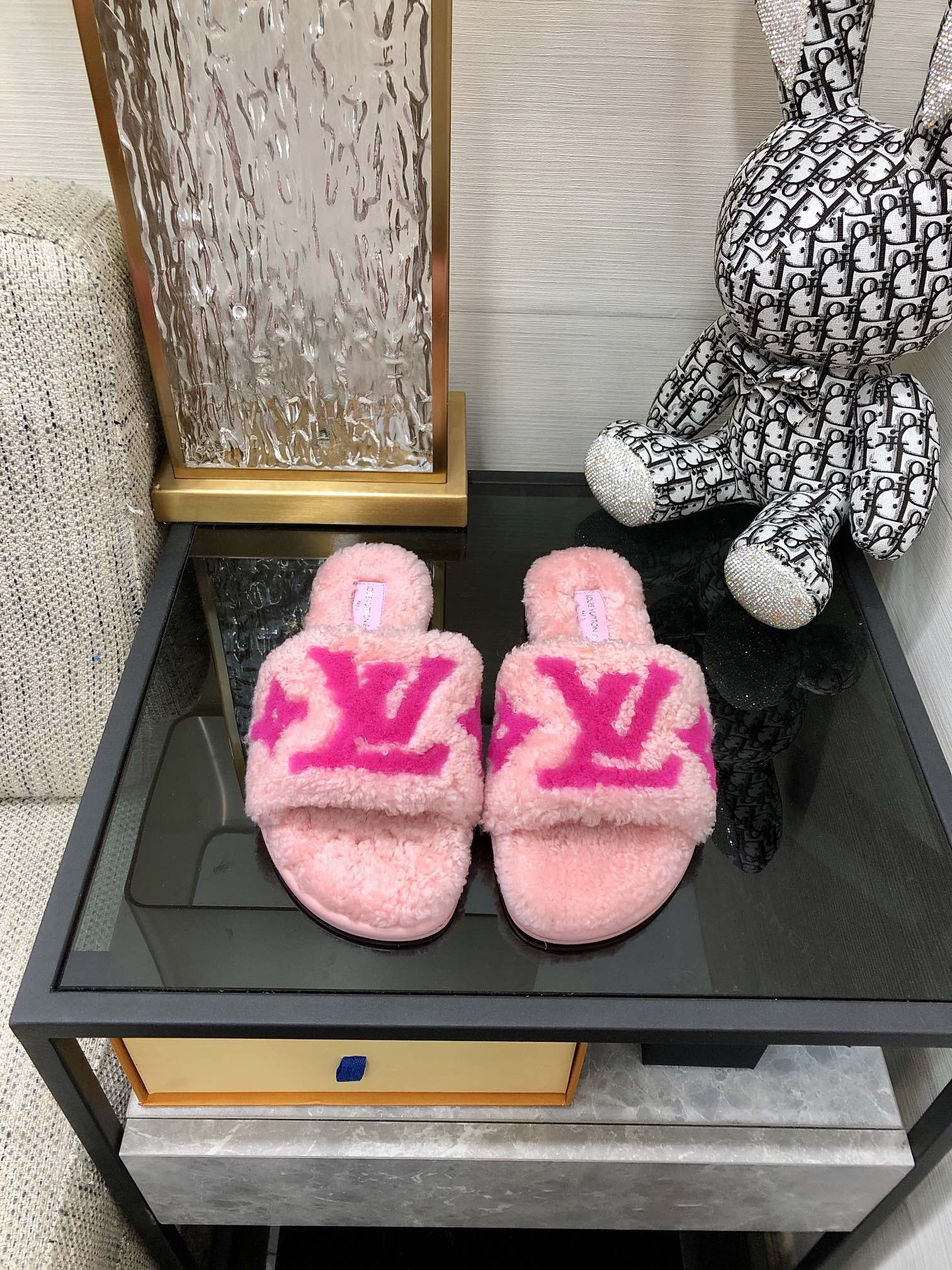 Louis Vuitton Women’s Magnetic Flat Mule Pink For Women LV