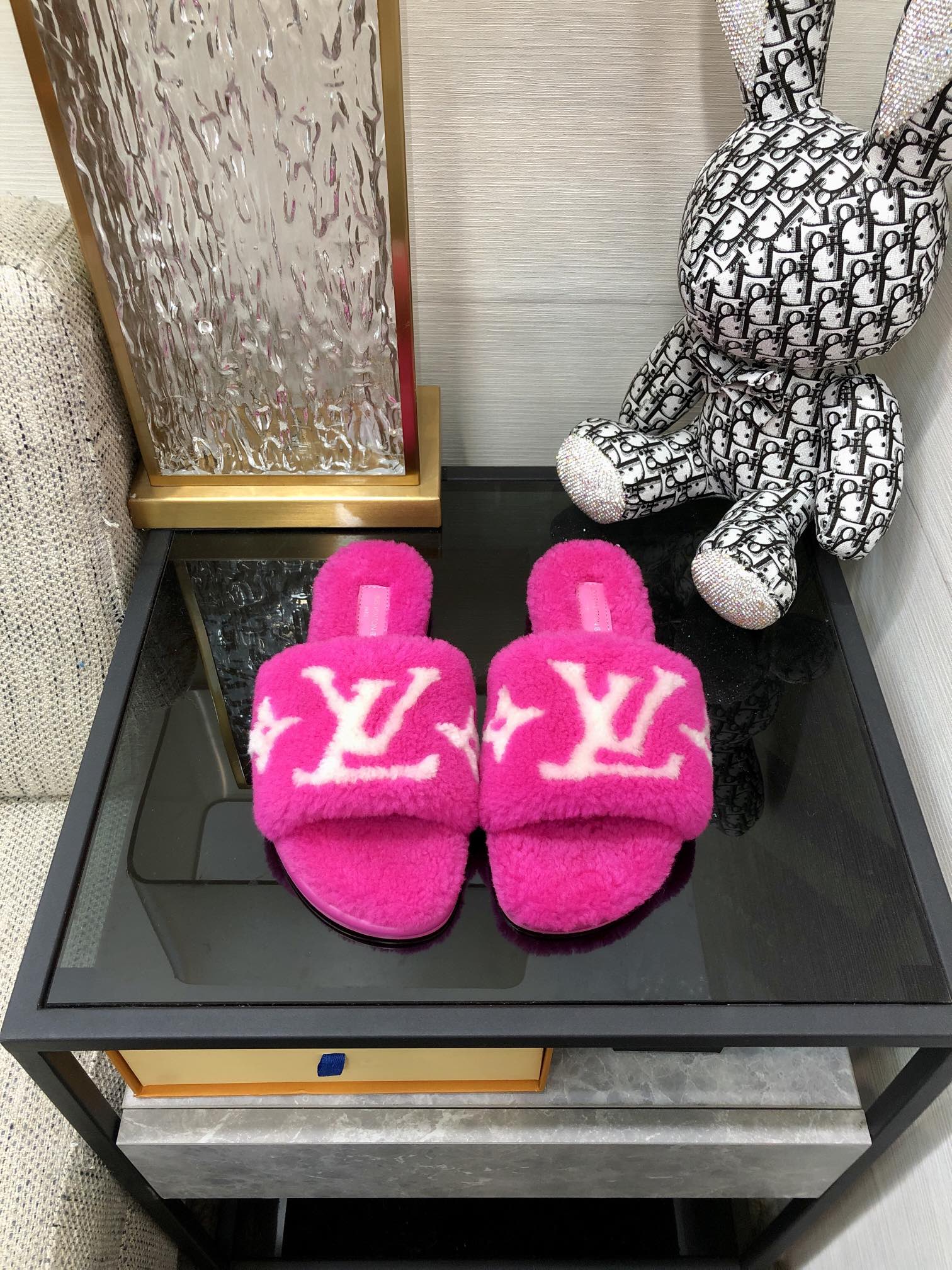 Louis Vuitton Women’s Magnetic Flat Mule Pink For Women LV