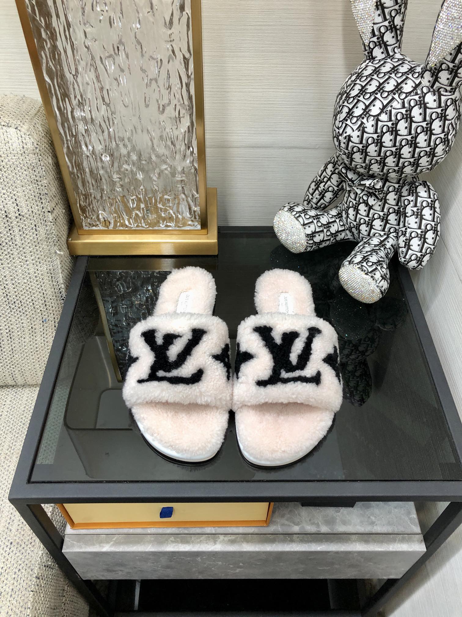 Louis Vuitton Women’s Magnetic Flat Mule White For Women LV