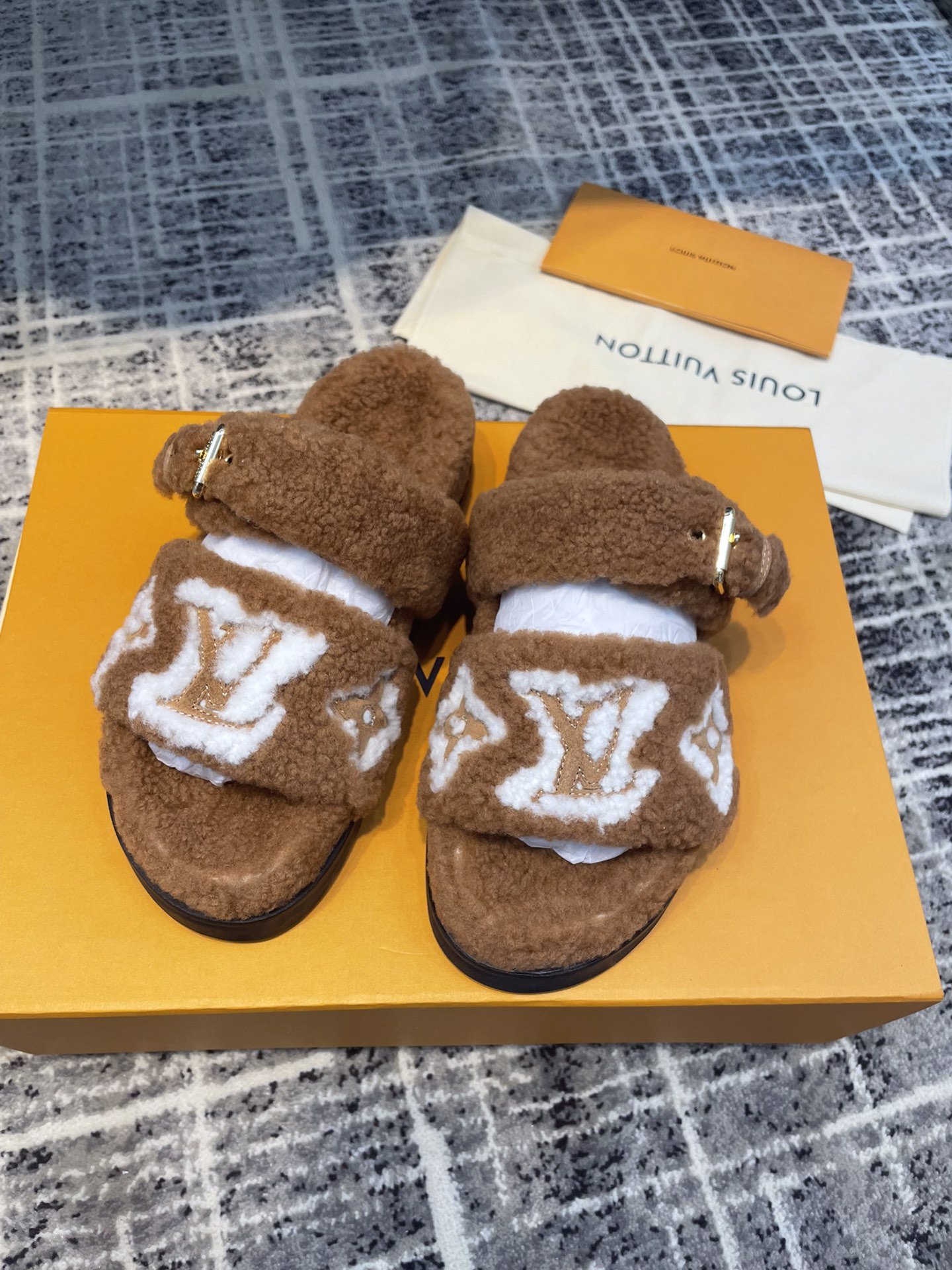 Louis Vuitton Women’s Paseo Flat Comfort Mule Cognac For Women LV 1AACRN