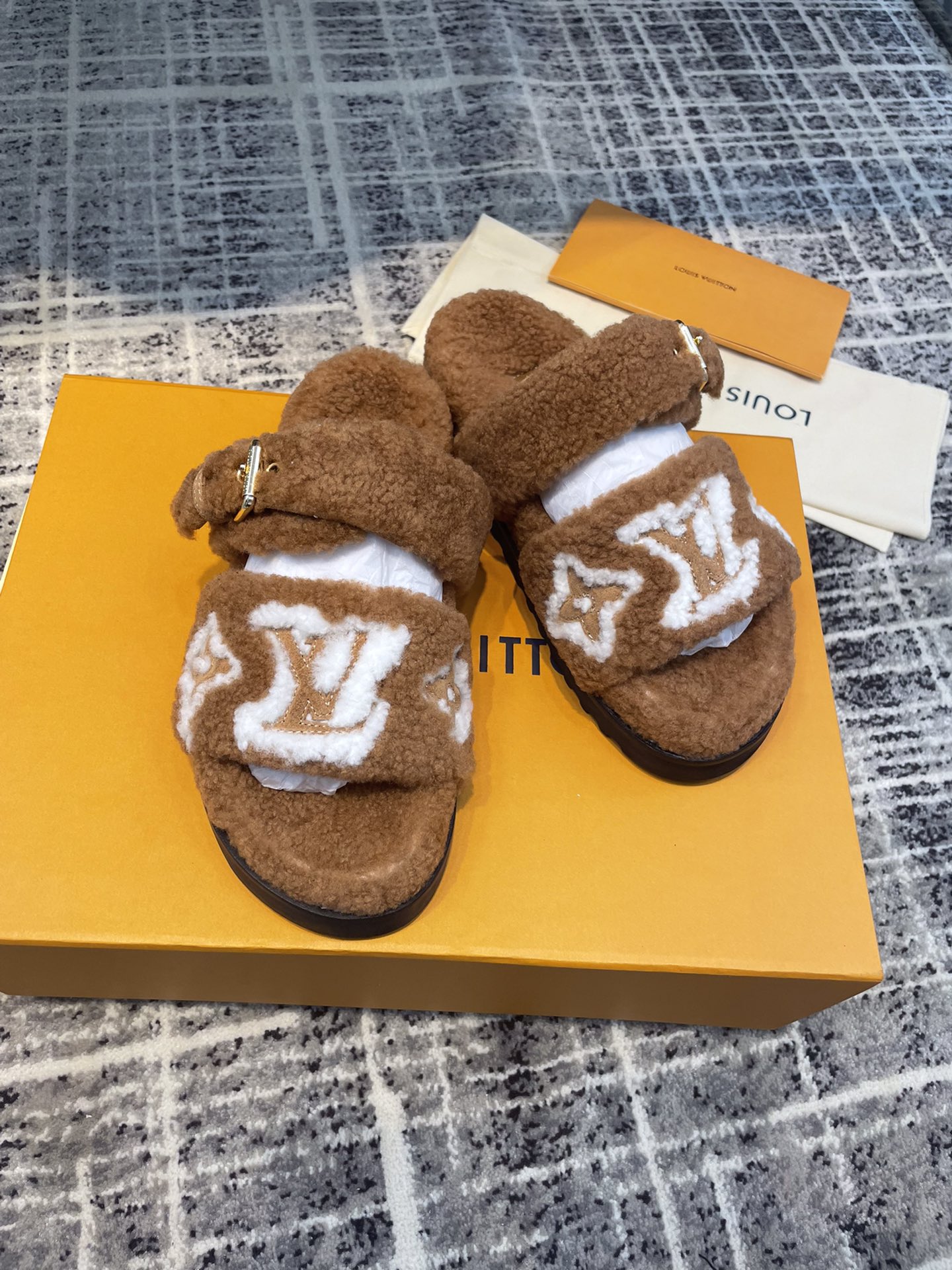 Louis Vuitton Women’s Paseo Flat Comfort Mule Cognac For Women LV 1AACRN