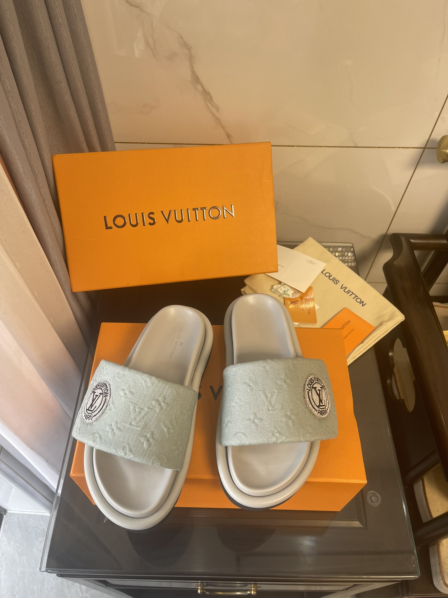 Louis Vuitton Women’s Pool Pillow Comfort Flat Mule Bright Green For Women LV