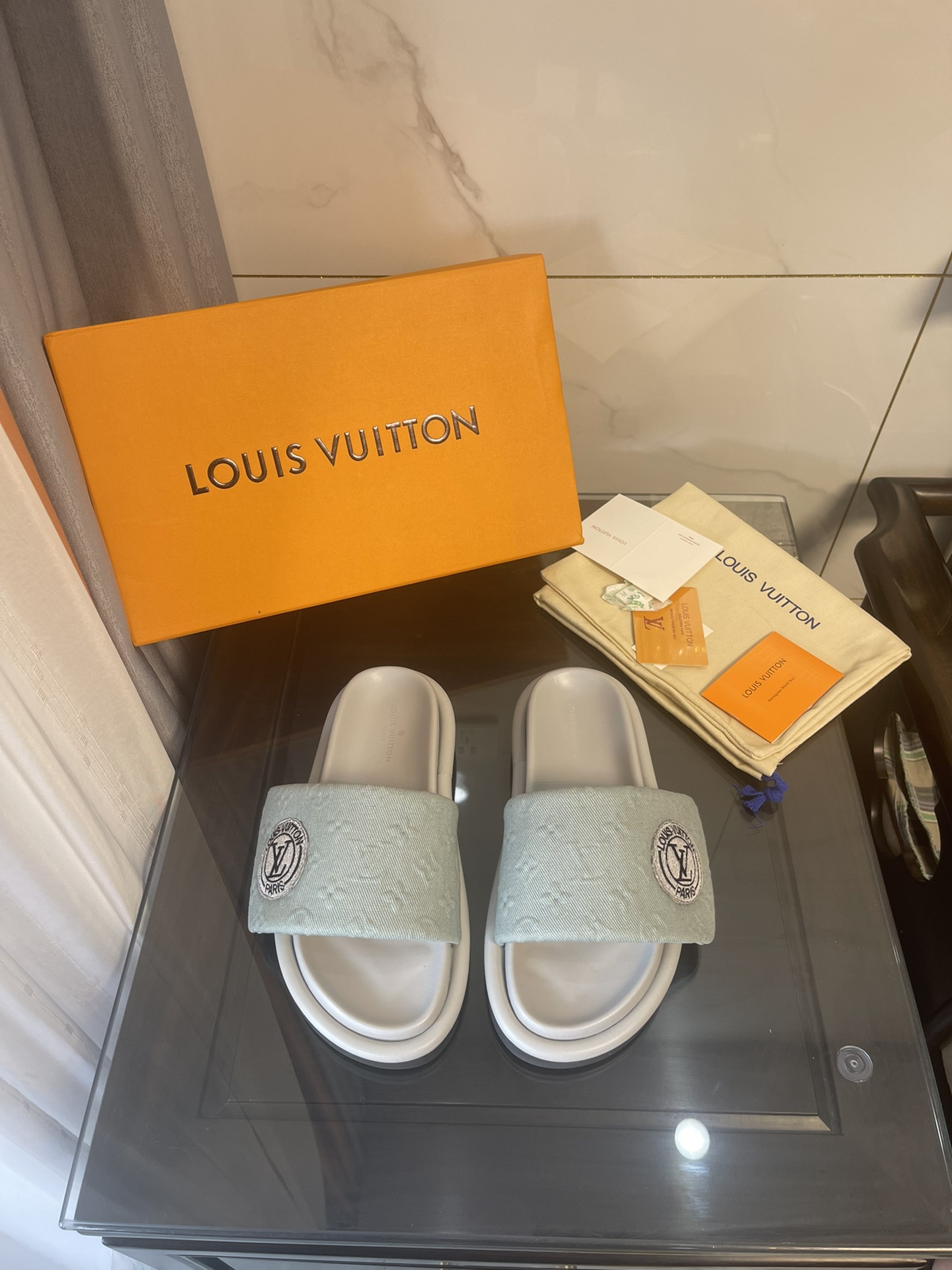 Louis Vuitton Women’s Pool Pillow Comfort Flat Mule Bright Green For Women LV