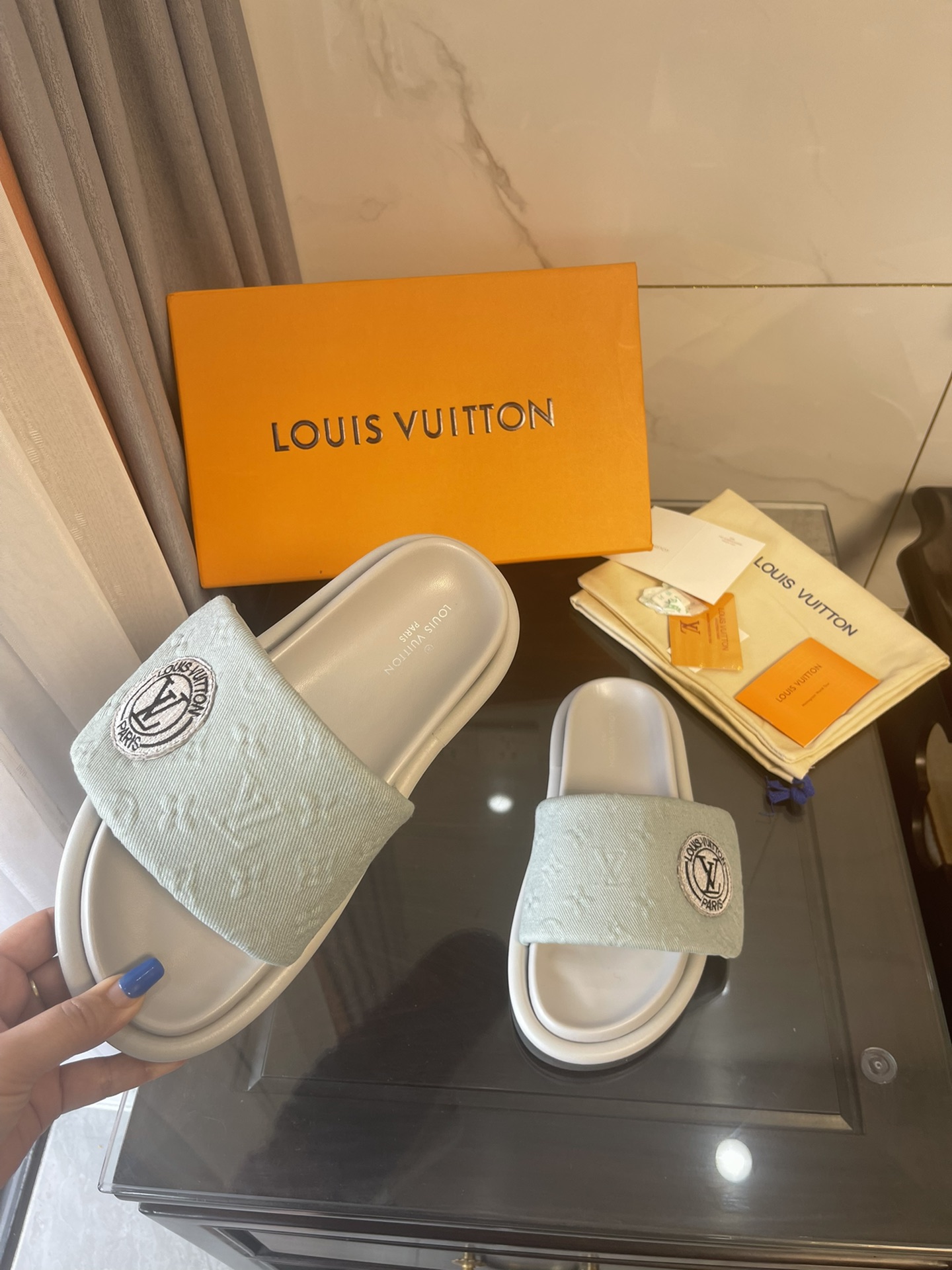 Louis Vuitton Women’s Pool Pillow Comfort Flat Mule Bright Green For Women LV