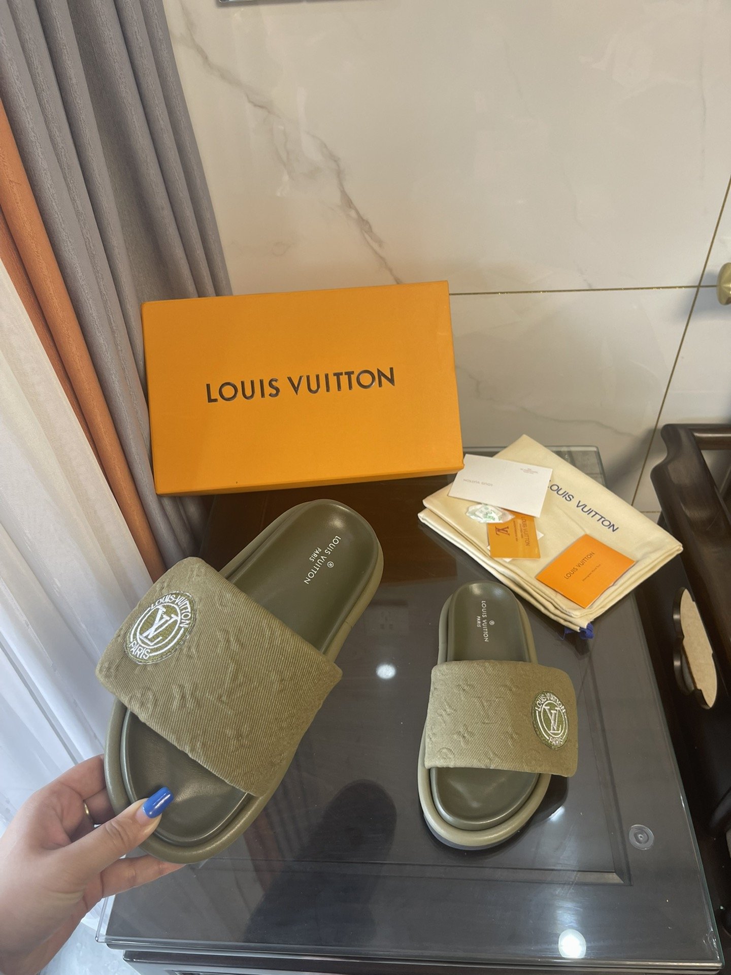 Louis Vuitton Women’s Pool Pillow Comfort Mule Green For Women LV