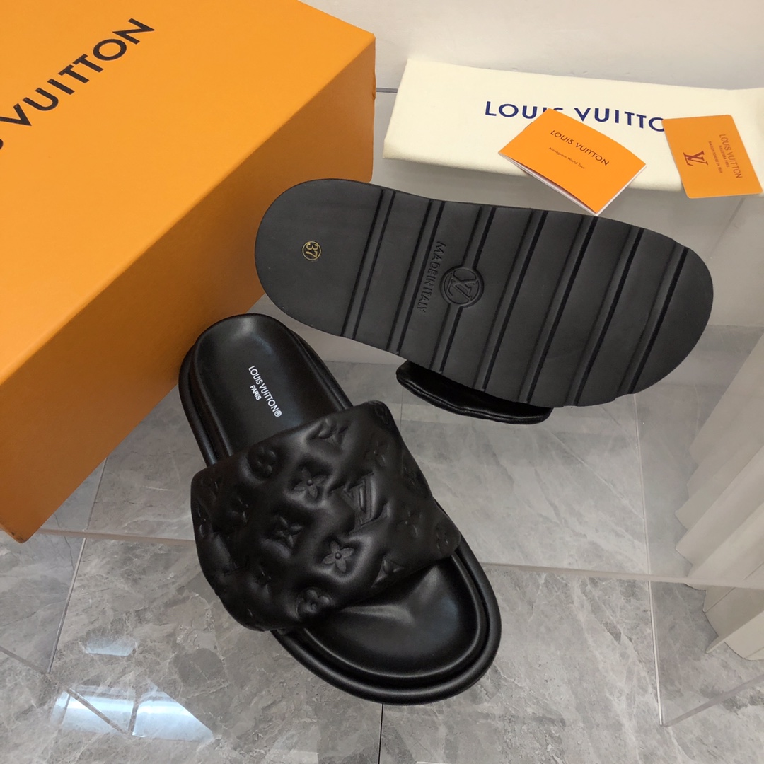 Louis Vuitton Women’s Pool Pillow Flat Comfort Mule Black For Women LV 1AABKM