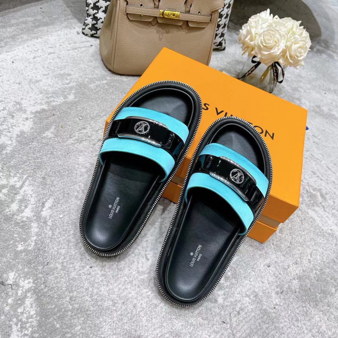 Louis Vuitton Women’s Pool Pillow Flat Comfort Mule Blue For Women LV