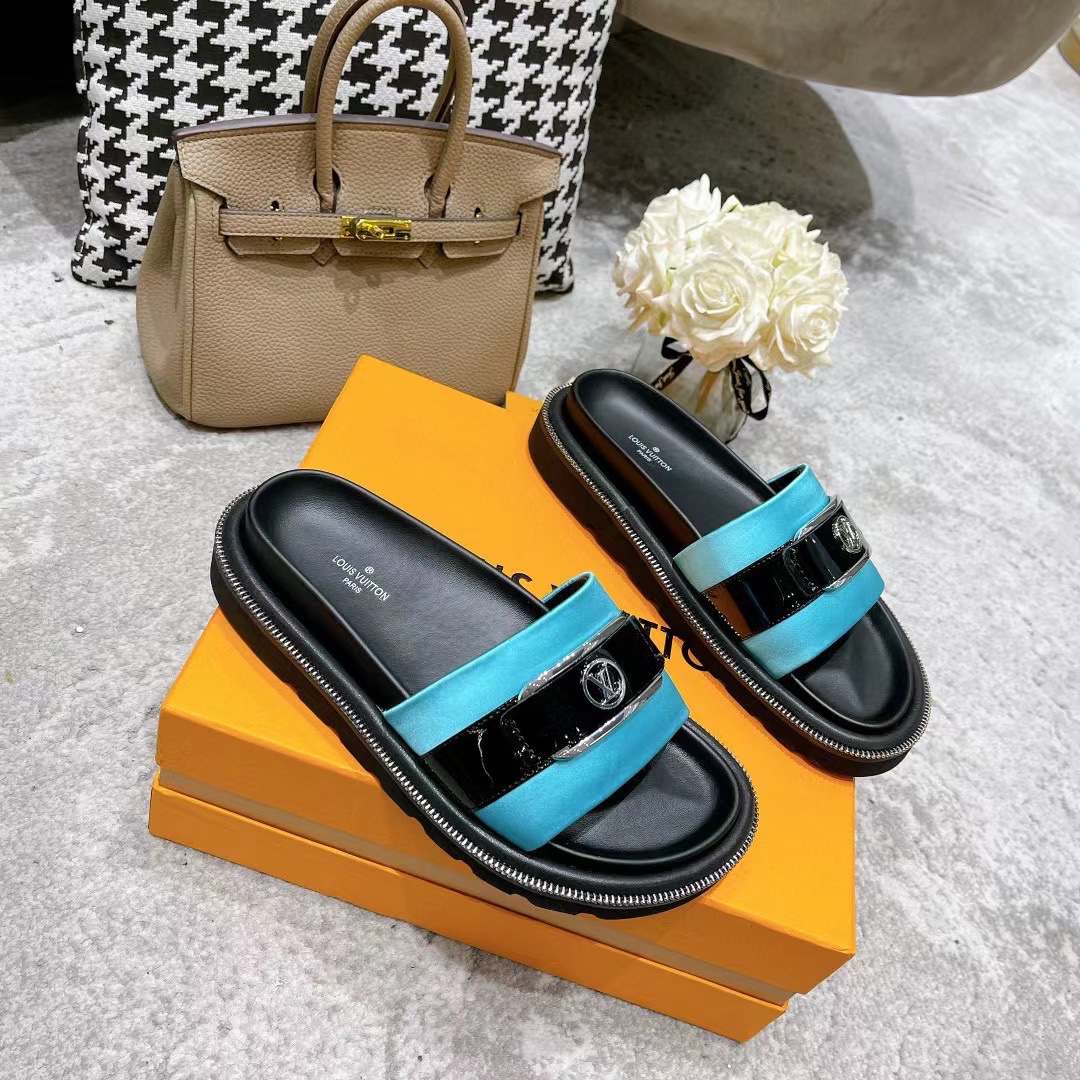 Louis Vuitton Women’s Pool Pillow Flat Comfort Mule Blue For Women LV