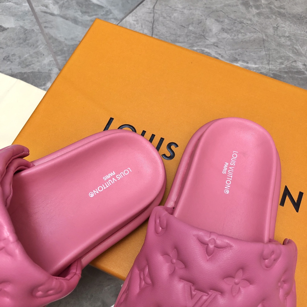 Louis Vuitton Women’s Pool Pillow Flat Comfort Mule Pink For Women LV
