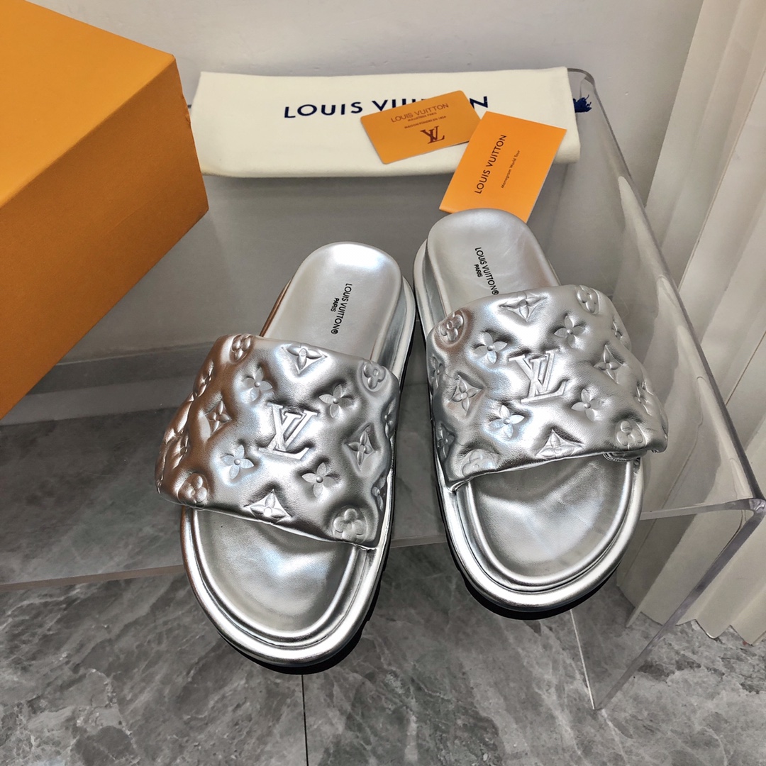 Louis Vuitton Women’s Pool Pillow Flat Comfort Mule Sliver For Women LV 1AACEM