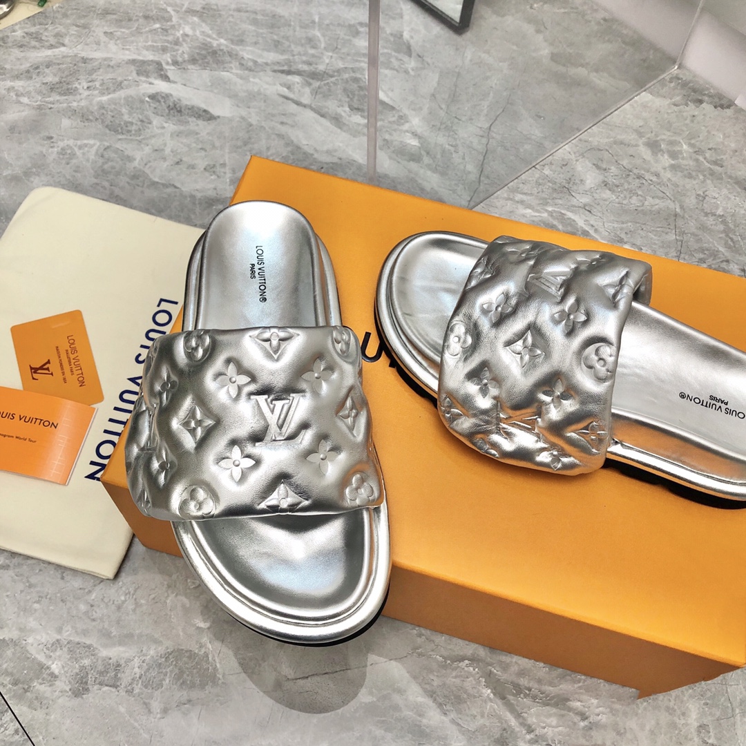 Louis Vuitton Women’s Pool Pillow Flat Comfort Mule Sliver For Women LV 1AACEM
