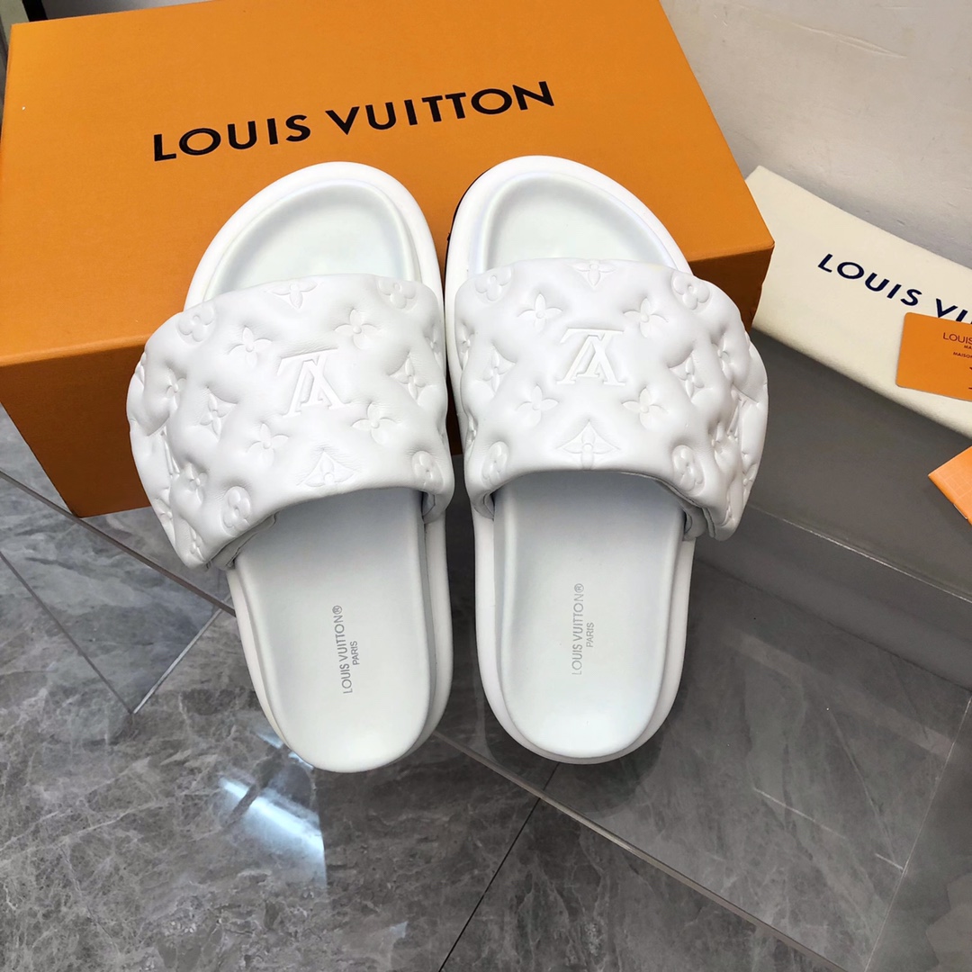 Louis Vuitton Women’s Pool Pillow Flat Comfort Mule White For Women LV 1AABKV