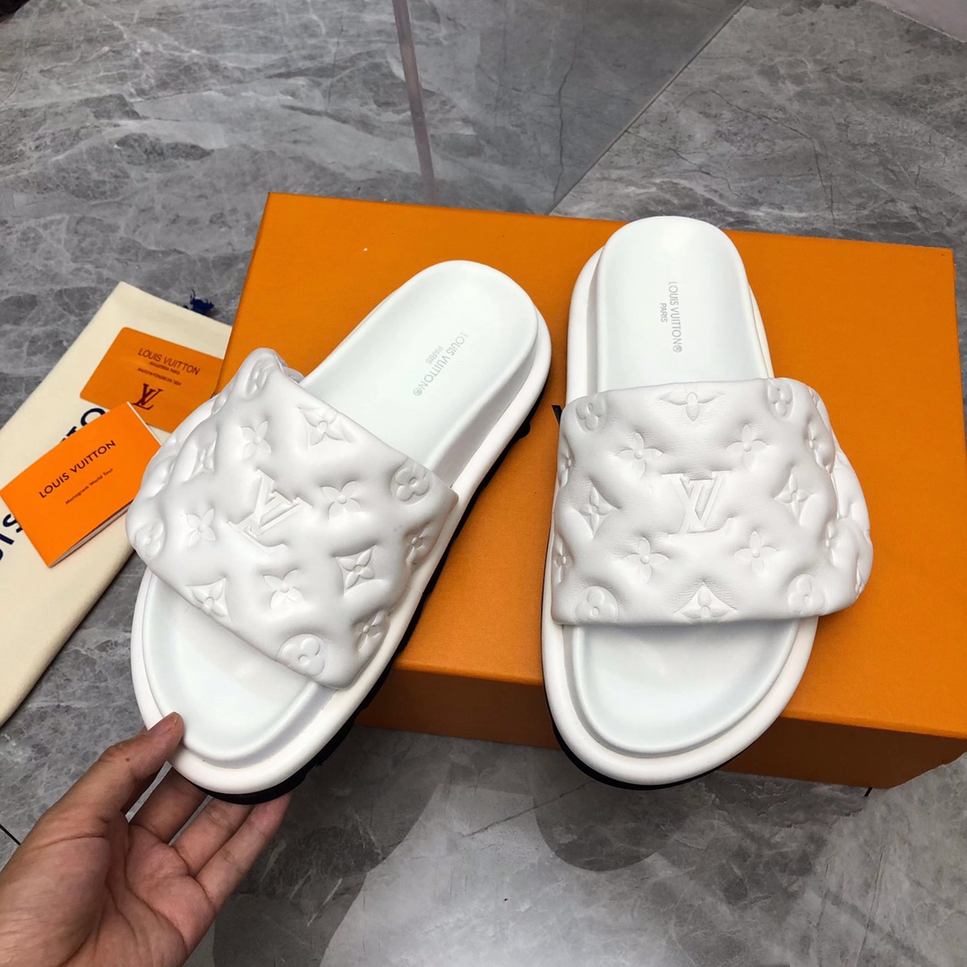 Louis Vuitton Women’s Pool Pillow Flat Comfort Mule White For Women LV 1AABKV