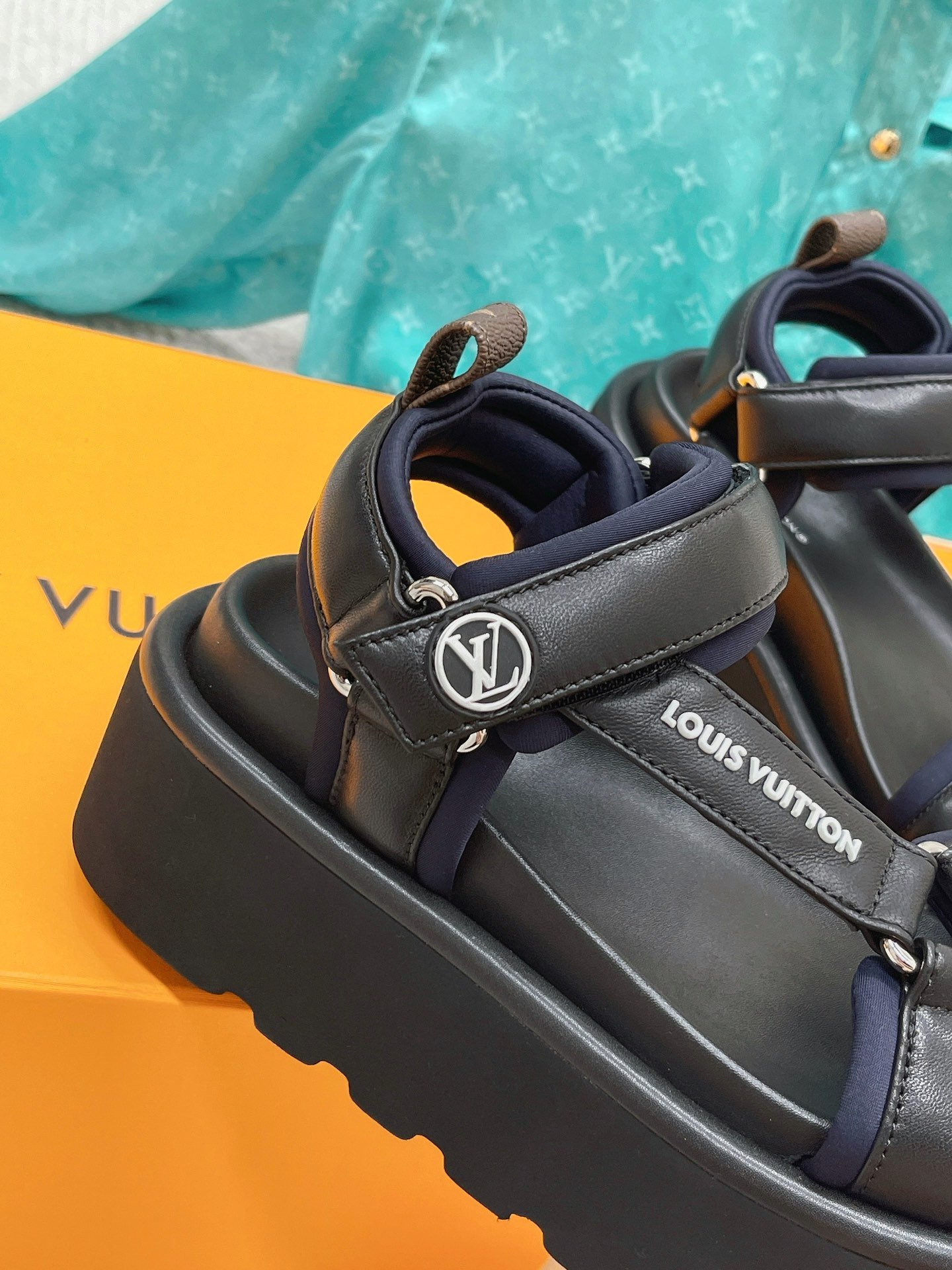 Louis Vuitton Women’s Pool Pillow Flatform Comfort Sandal Blue For Women LV 1AACHL