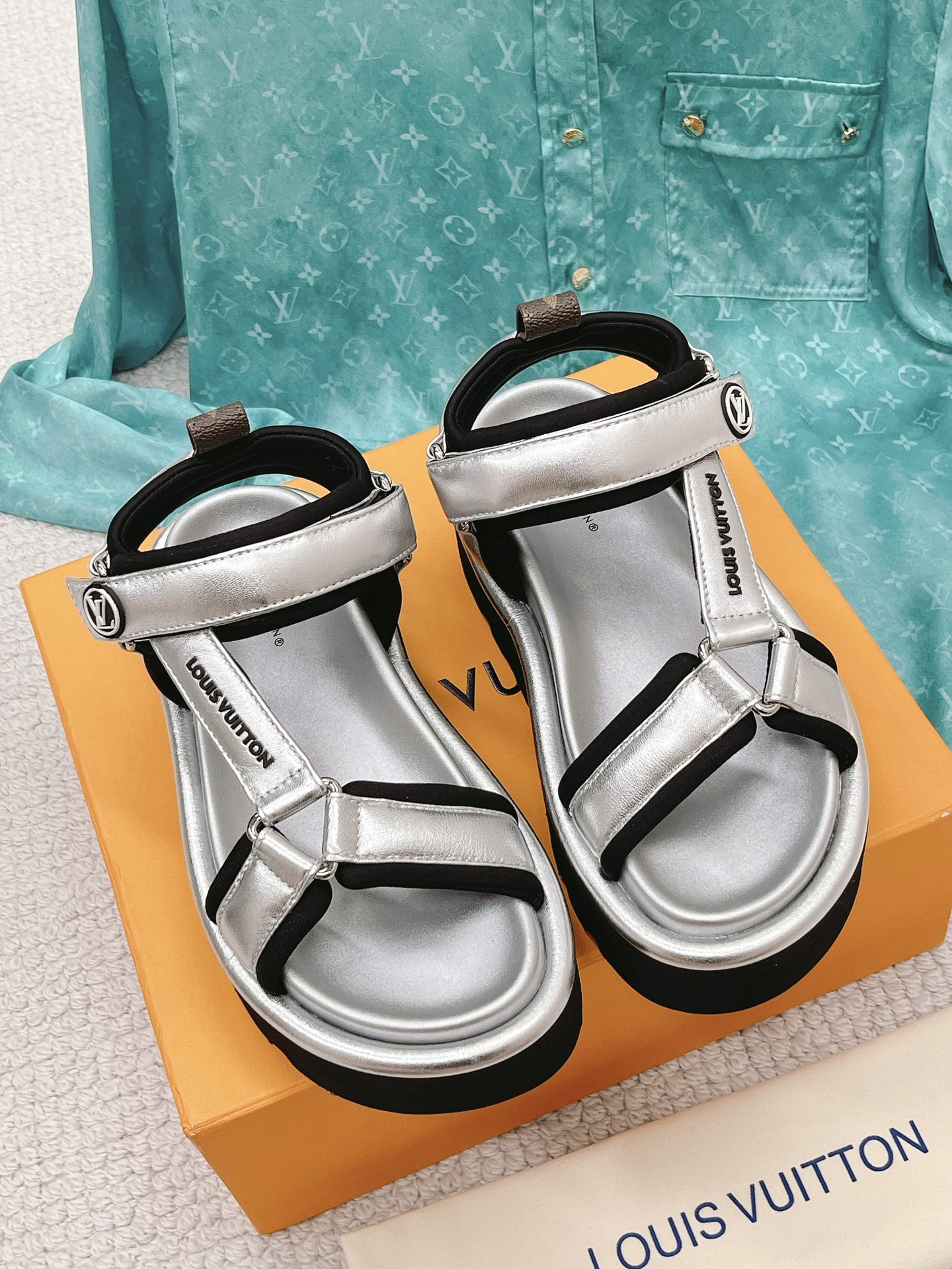 Louis Vuitton Women’s Pool Pillow Flatform Comfort Sandal Sliver For Women LV 1AACHA
