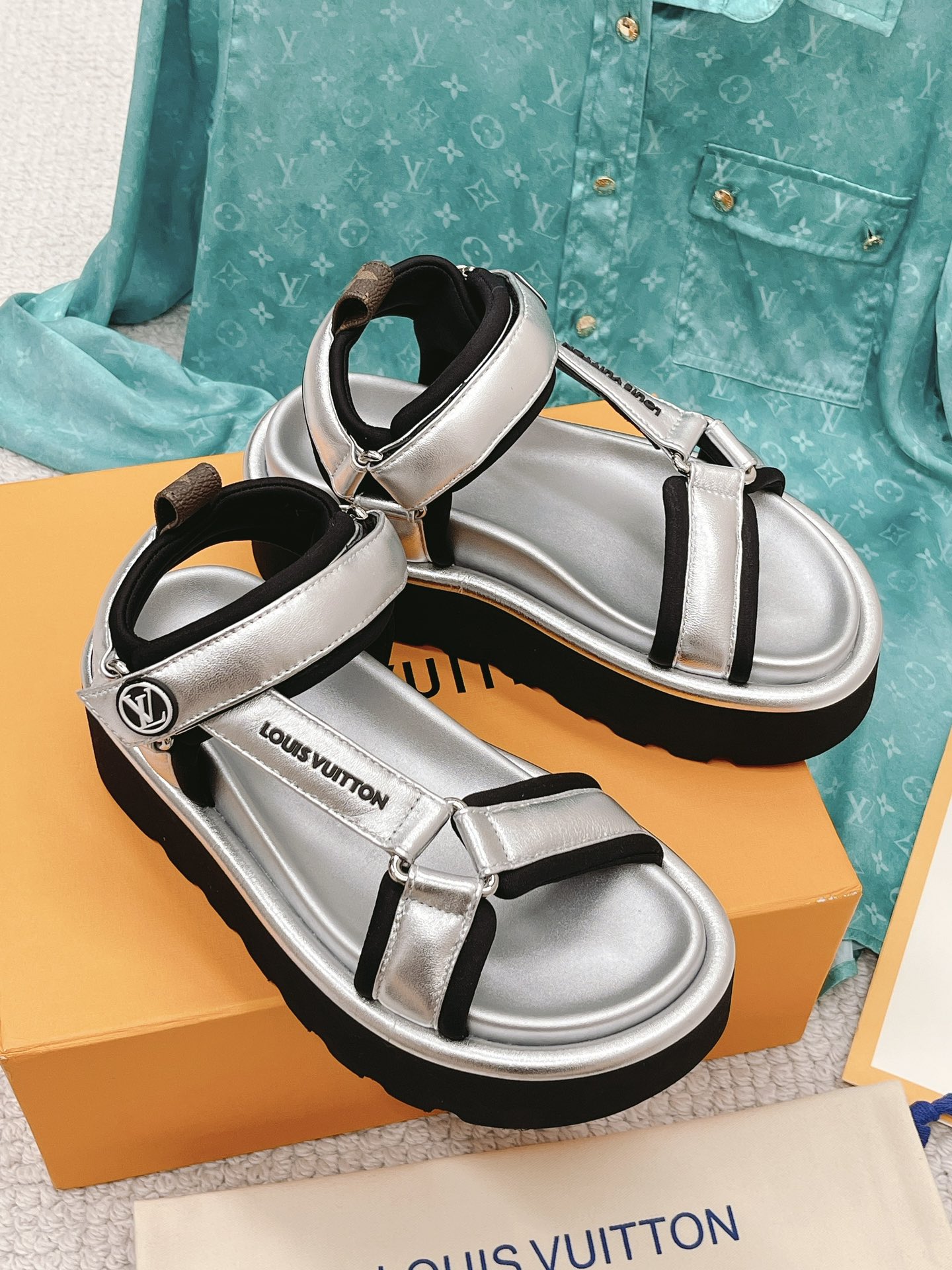 Louis Vuitton Women’s Pool Pillow Flatform Comfort Sandal Sliver For Women LV 1AACHA