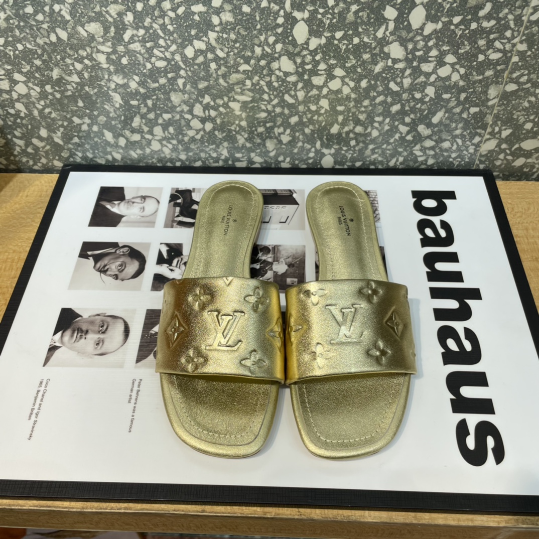 Louis Vuitton Women’s Revival Flat Mule Gold For Women LV 1A9QKC