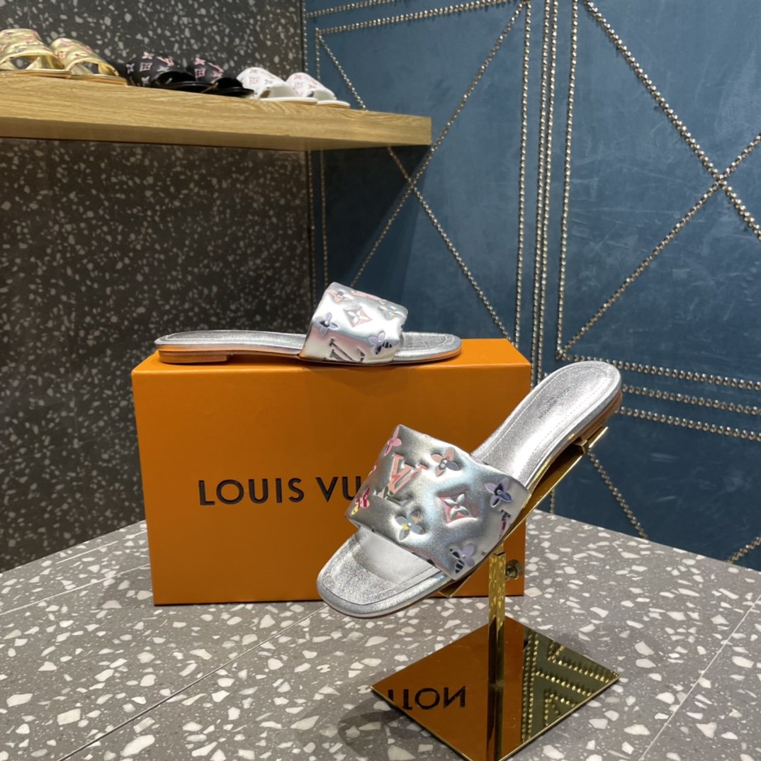 Louis Vuitton Women’s Revival Flat Mule Sliver For Women LV 1AAOVA