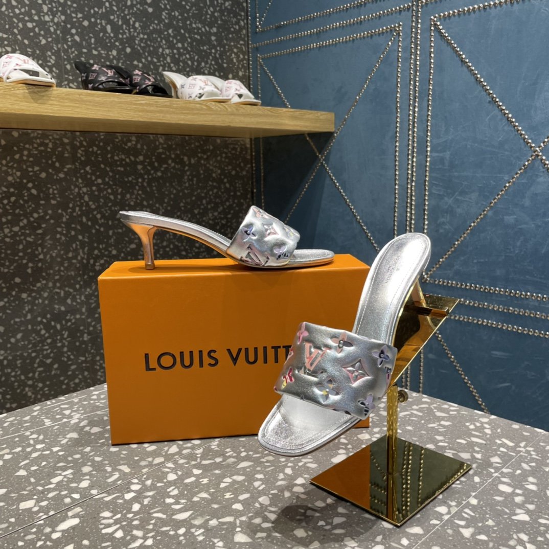 Louis Vuitton Women’s Revival Mule Sliver For Women LV 1AAOUB
