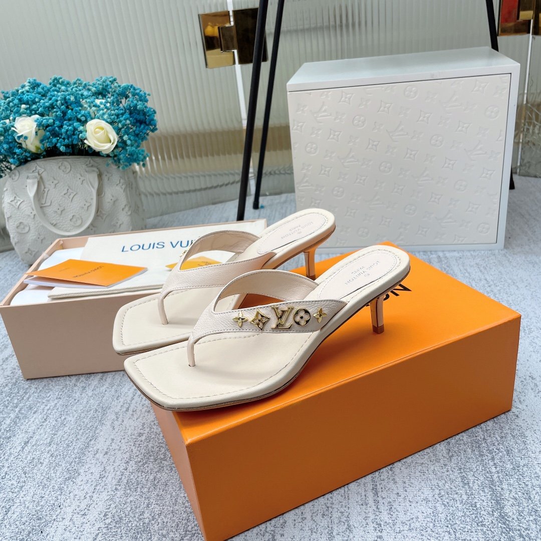 Louis Vuitton Women’s Signature Thong Beige For Women LV