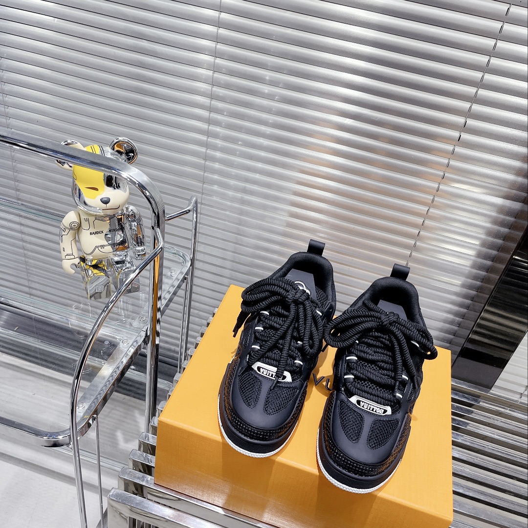 Louis Vuitton Women’s Skate Sneakers Black For Women LV