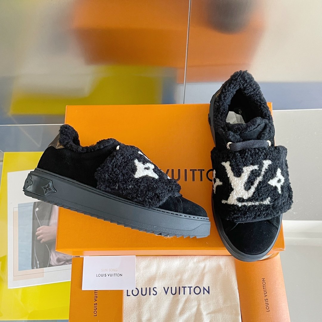 Louis Vuitton Women’s Time Out Sneaker Black For Women LV 1AADTK
