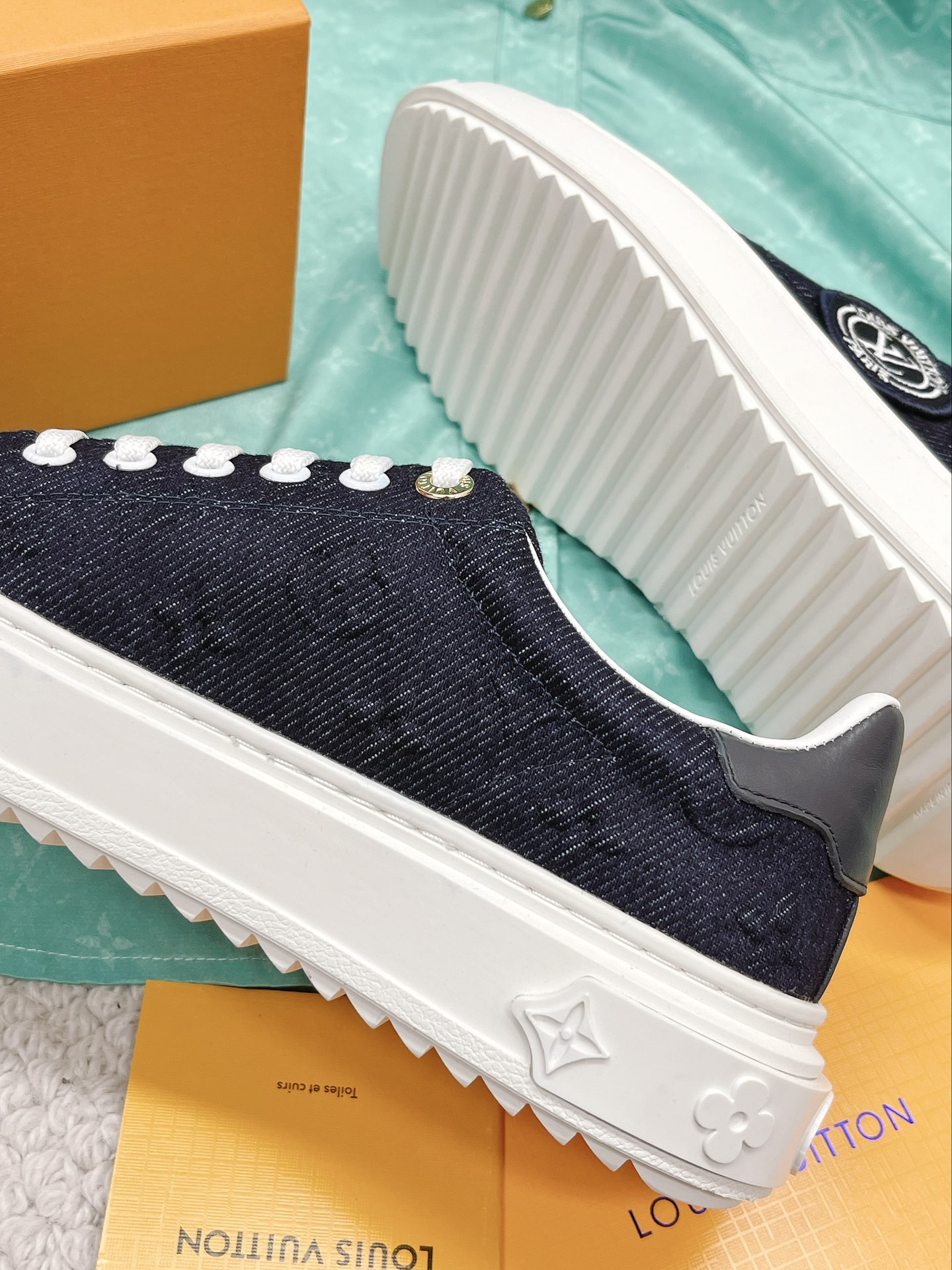 Louis Vuitton Women’s Time Out Sneaker Blue For Women LV 1AADMG