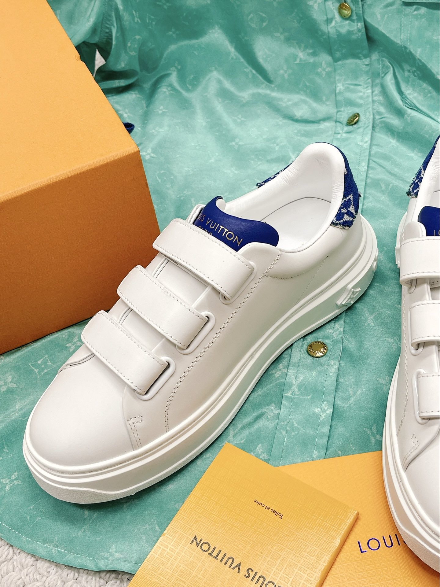Louis Vuitton Women’s Time Out Sneaker Blue For Women LV 1AADQ0