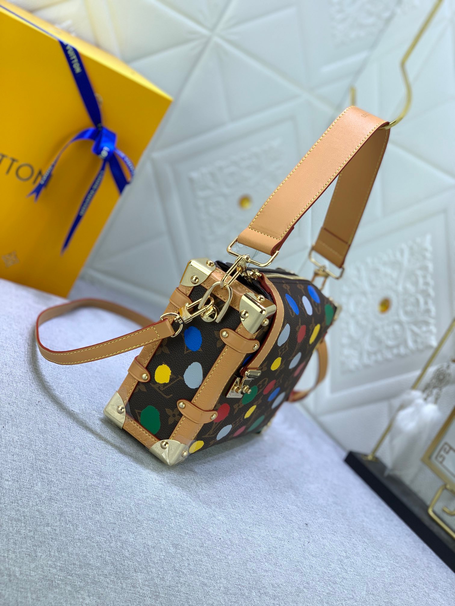 Louis Vuitton x Yayoi Kusama Side Trunk For Women 21 cm/ 8.2 in-