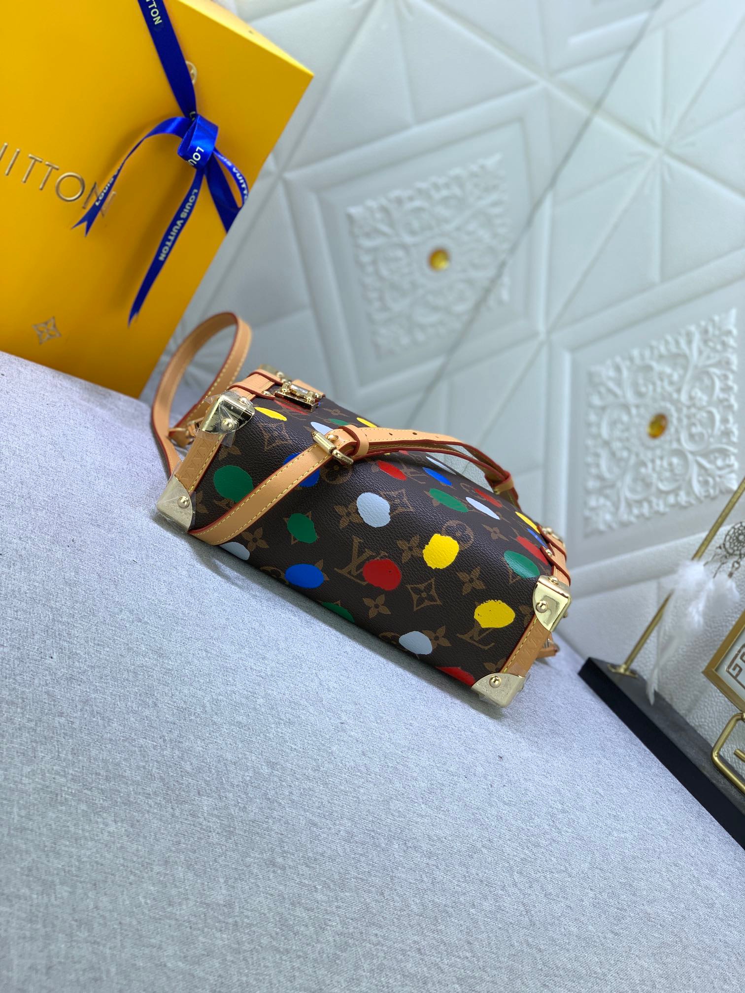Louis Vuitton x Yayoi Kusama Side Trunk For Women 21 cm/ 8.2 in-