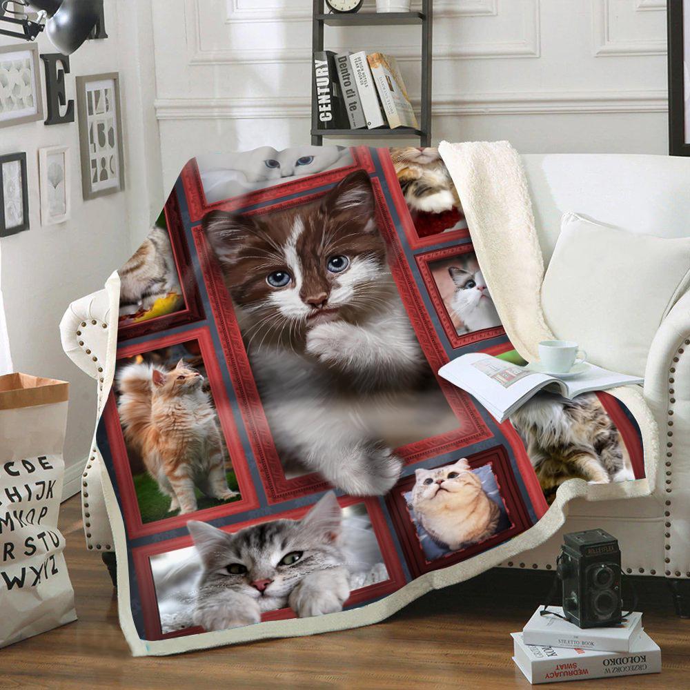 Majestic Ragdoll Fleece Blanket