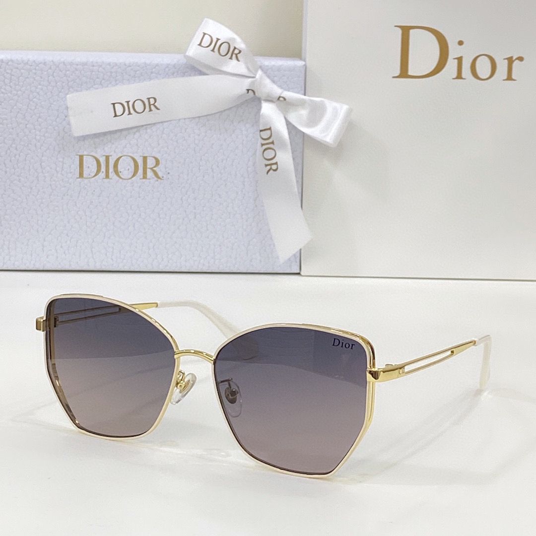 Miss Dior B2U