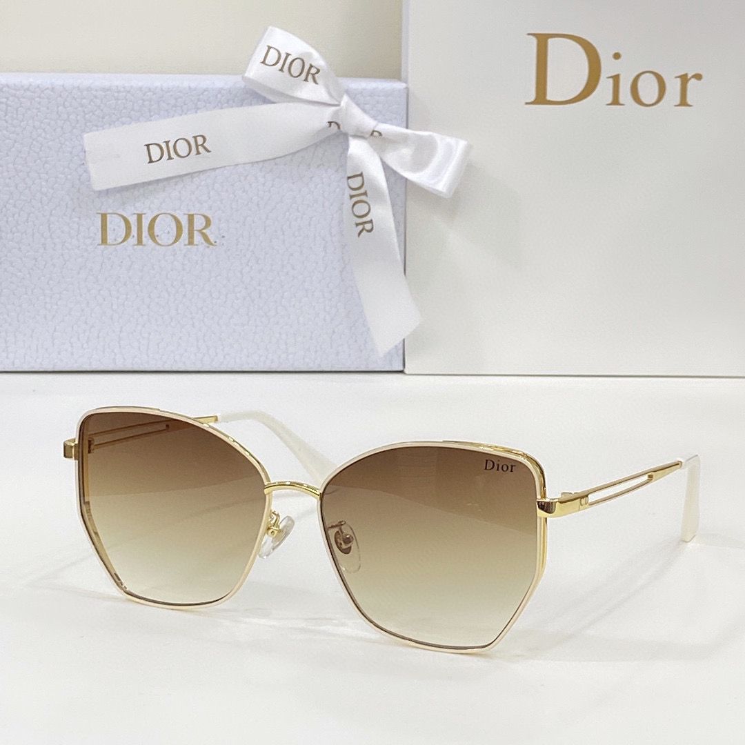 Miss Dior B2U
