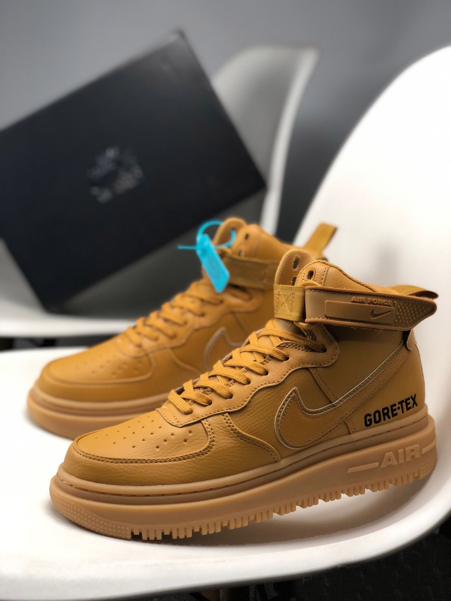 Nike Air Force 1 High GORE-TEX “Wheat” For Sale