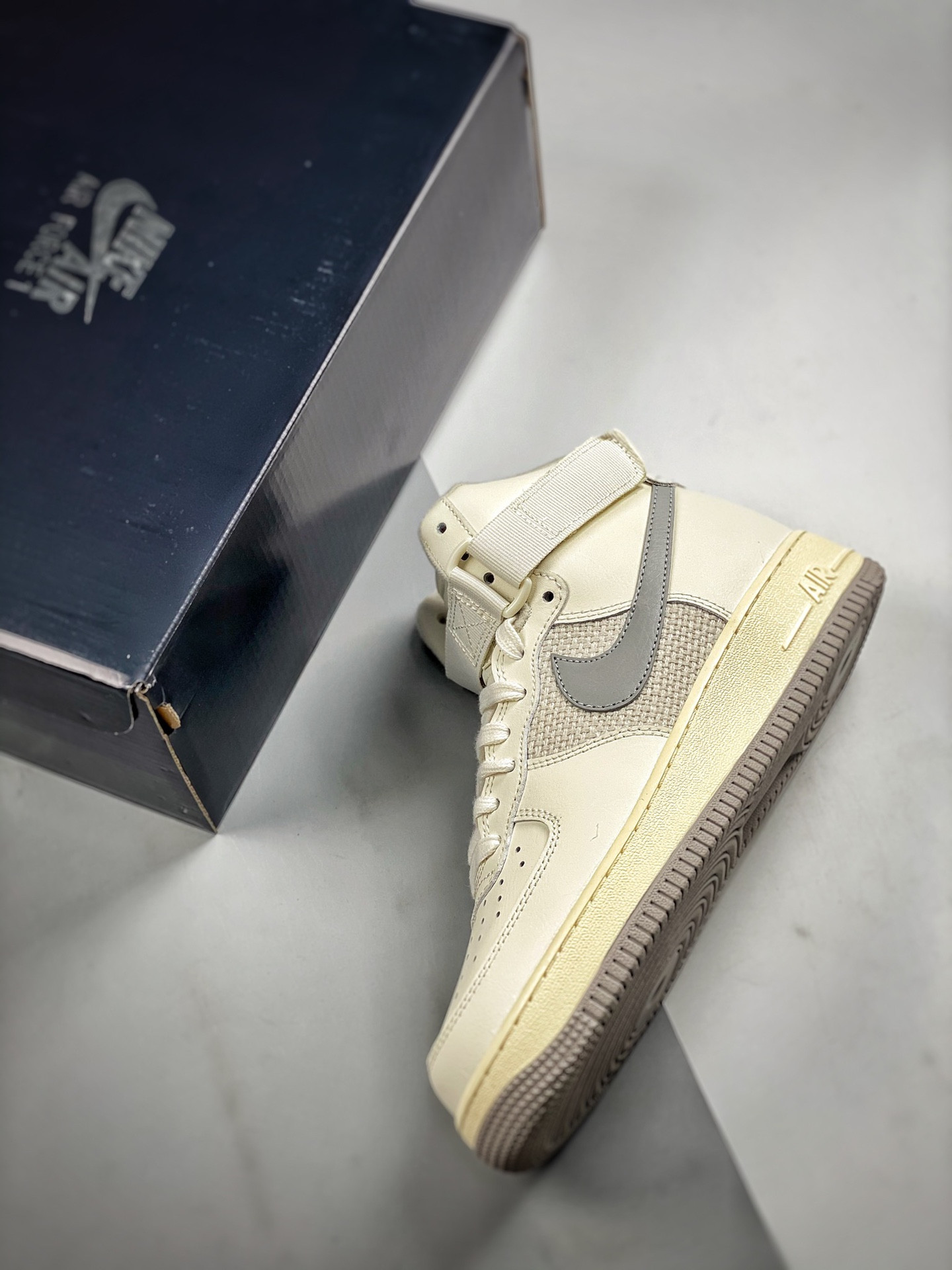 Nike Air Force 1 High Vintage Sail/Medium Grey-Light Bone-Coconut Milk For Sale
