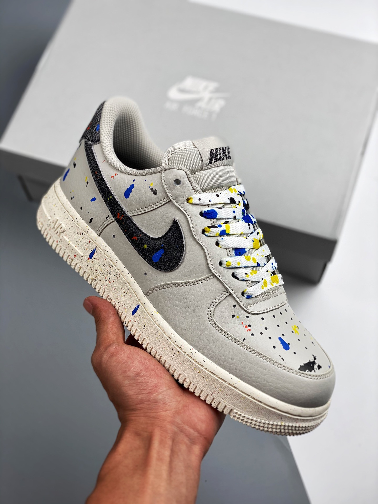 Nike Air Force 1 Low ‘Paint Splatter’ Light For Sale