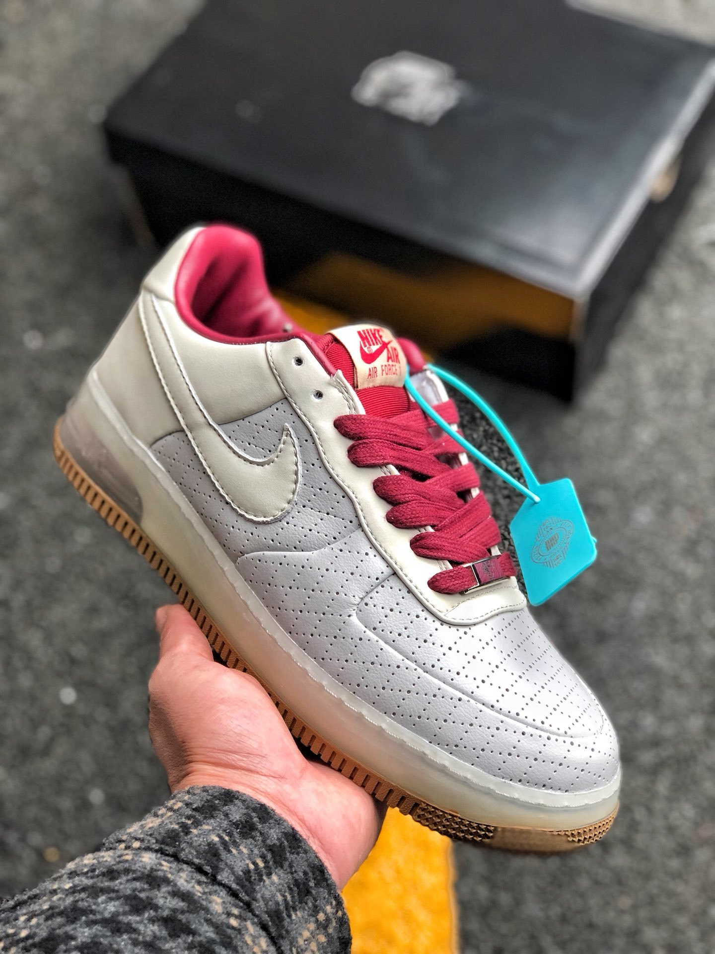 Nike Air Force 1 Low ‘Supreme Max Air’ Neutral Grey/Team Red-White