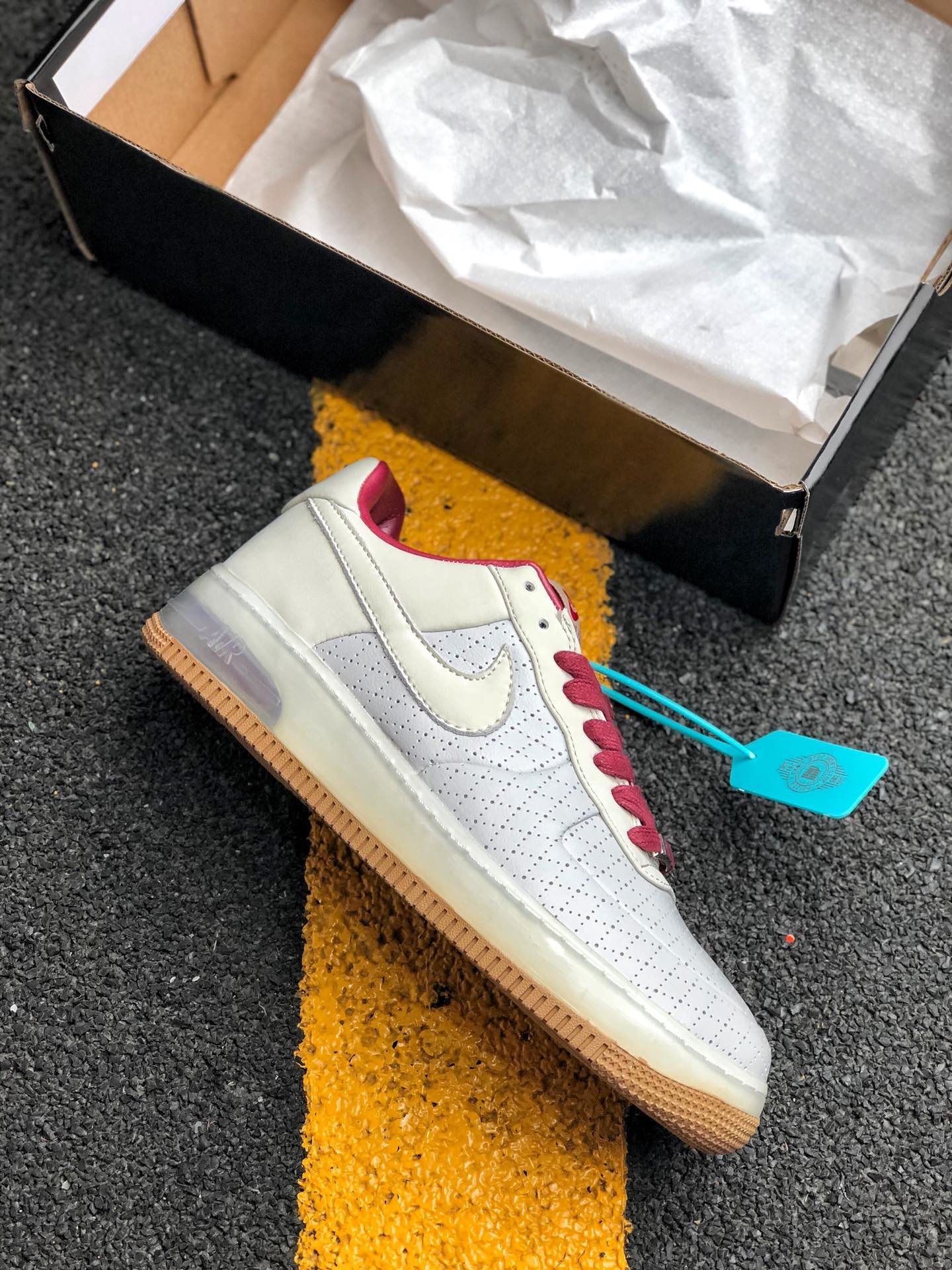 Nike Air Force 1 Low ‘Supreme Max Air’ Neutral Grey/Team Red-White