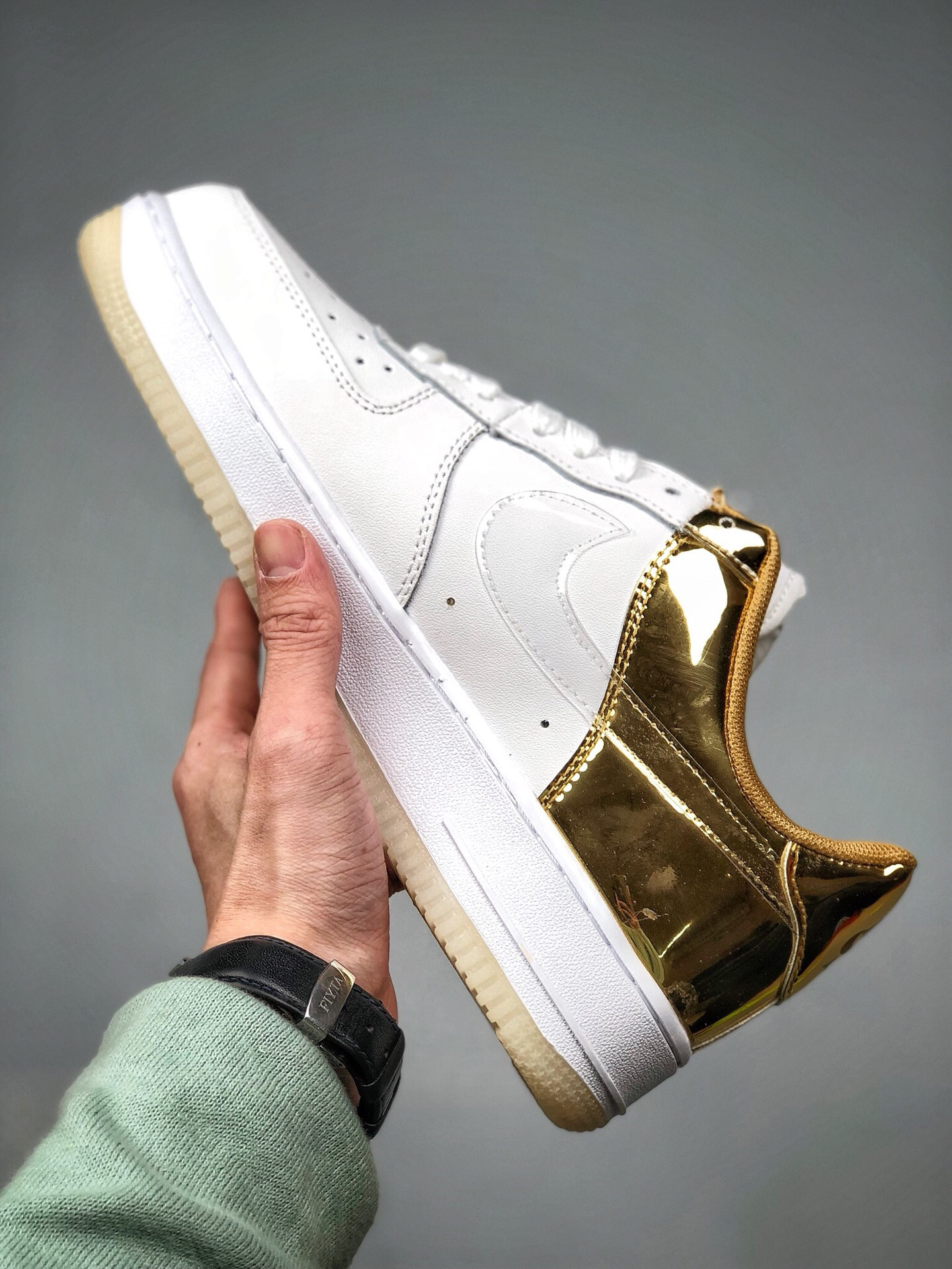 Nike Air Force 1 Low ’07 PRM White/Metal Gold For Sale
