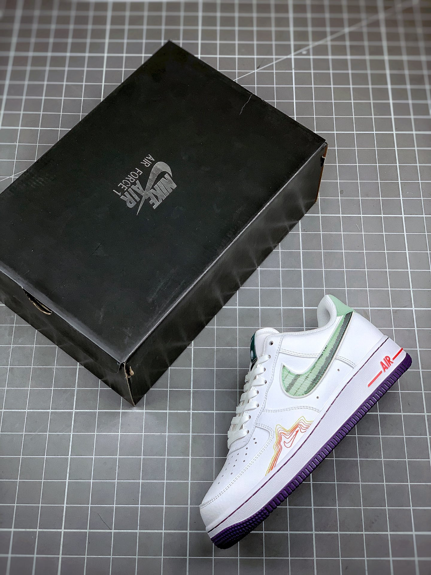 Nike Air Force 1 Low “Music” White/Red For Sale