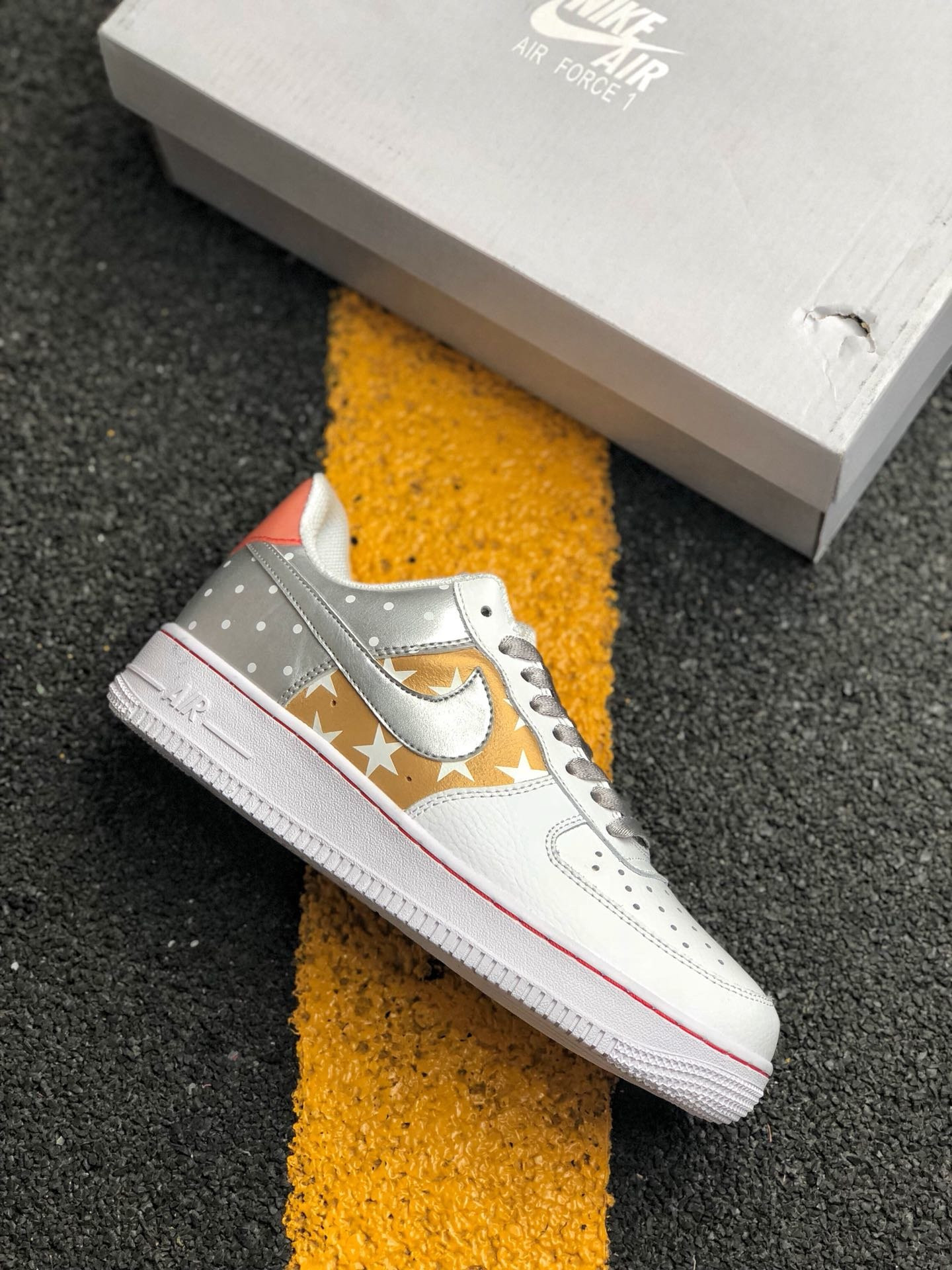 Nike Air Force 1 Low “Stars” White/Metallic For Sale