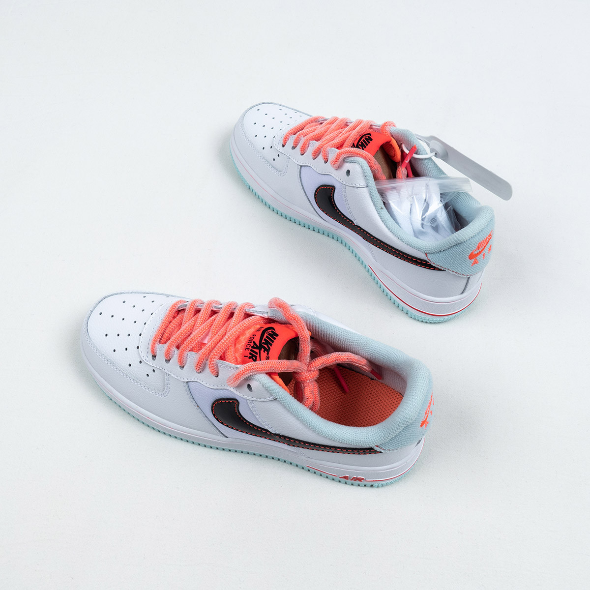 Nike Air Force 1 Low 07 LV8 White Flash Crimson Atomic Pink For Sale